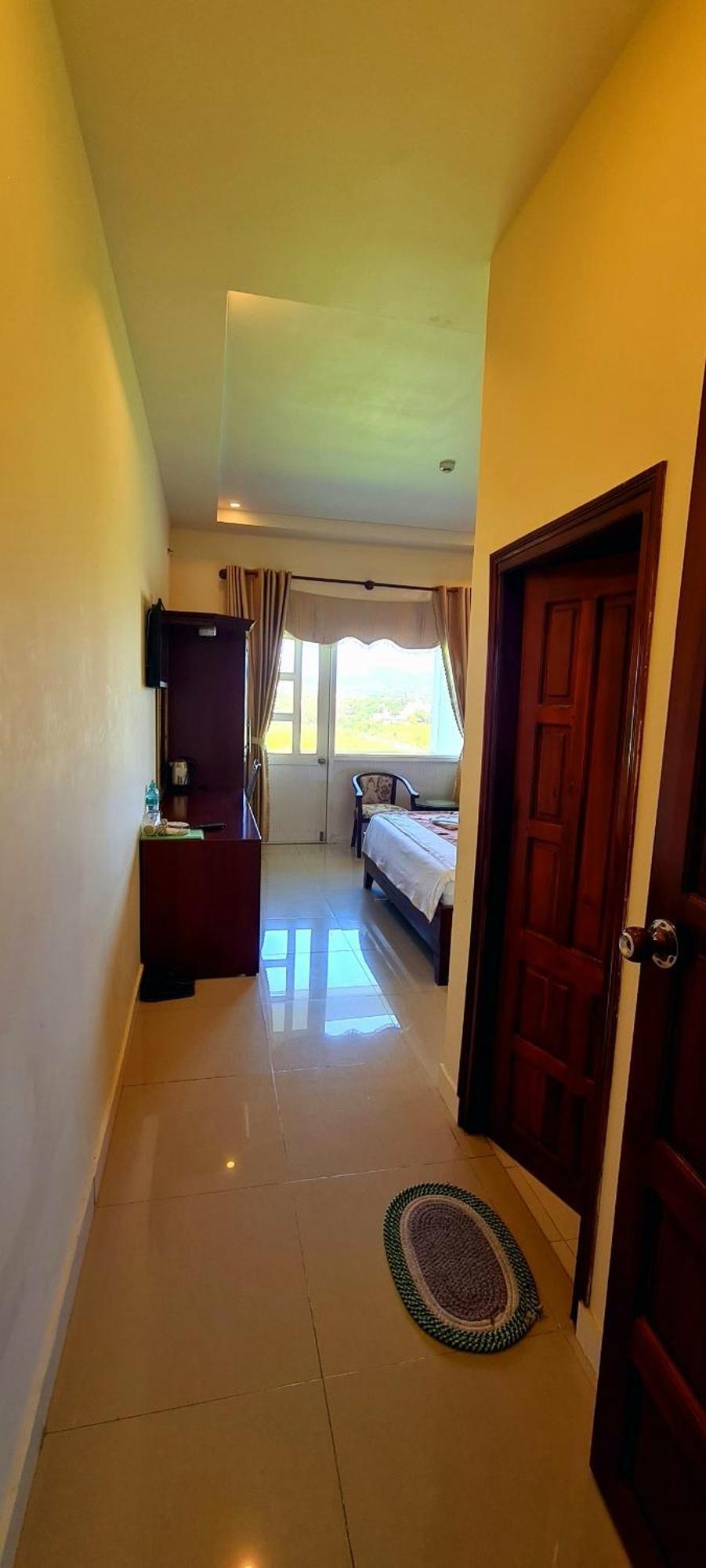 Nhat Minh Hotel Ла Ги Екстериор снимка