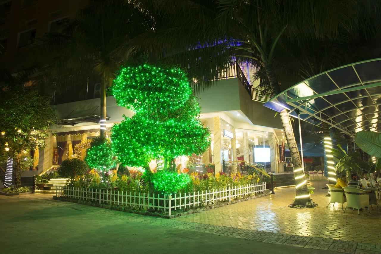 Nhat Minh Hotel Ла Ги Екстериор снимка